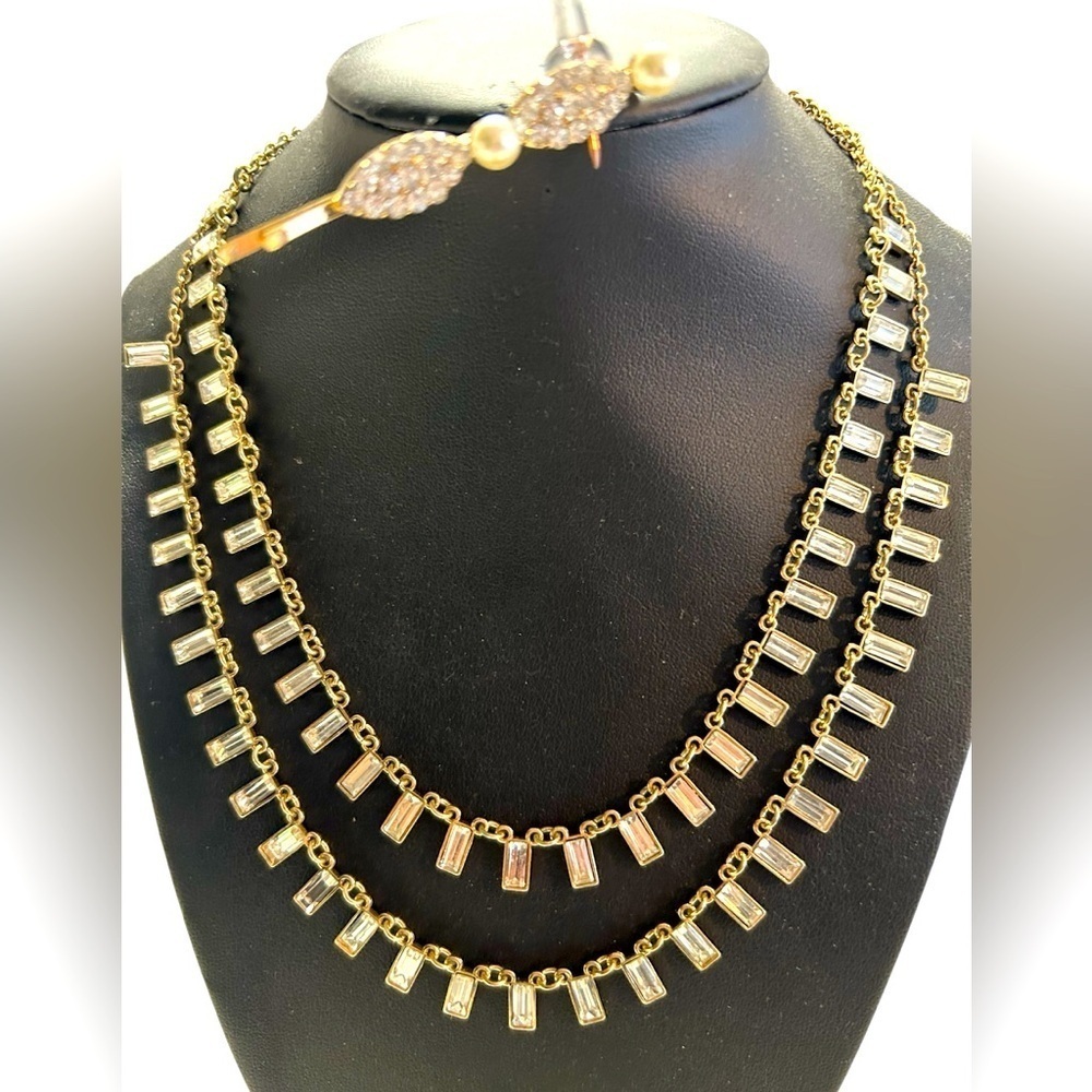 💎 Emerald Cut White Baguette Gold Necklace x 2 pcs, with matching hair pin, EUC